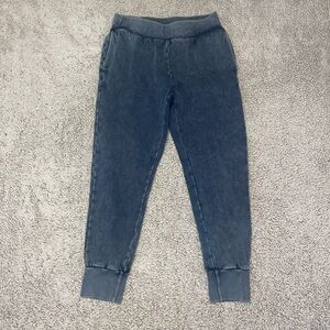 Tna joggers sweatpants material size M.